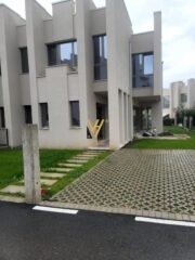 e4748105-049c-4fc7-9231-2bb9c98ac5eb