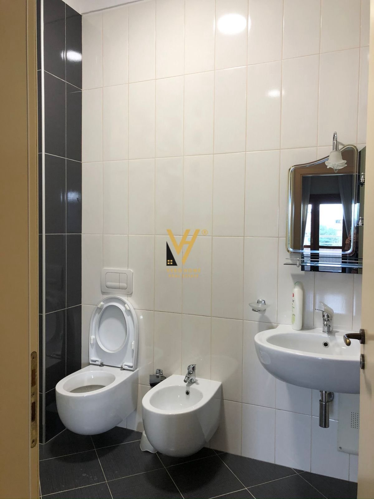 1+1 TE VILA L, ASTIR 88.000 EURO