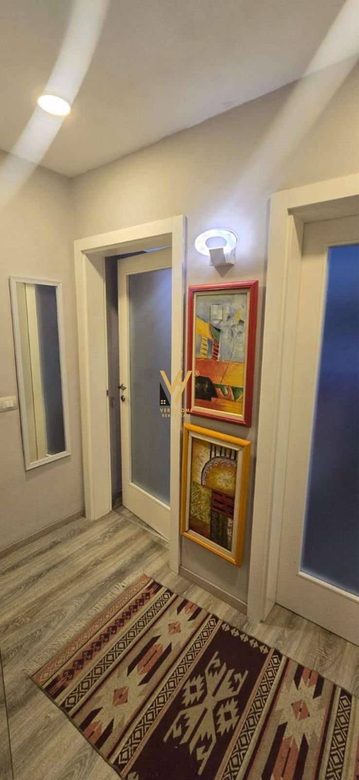 2+1+BLK ME QERA TEK AMBASADA AMERIKANE 650 EURO