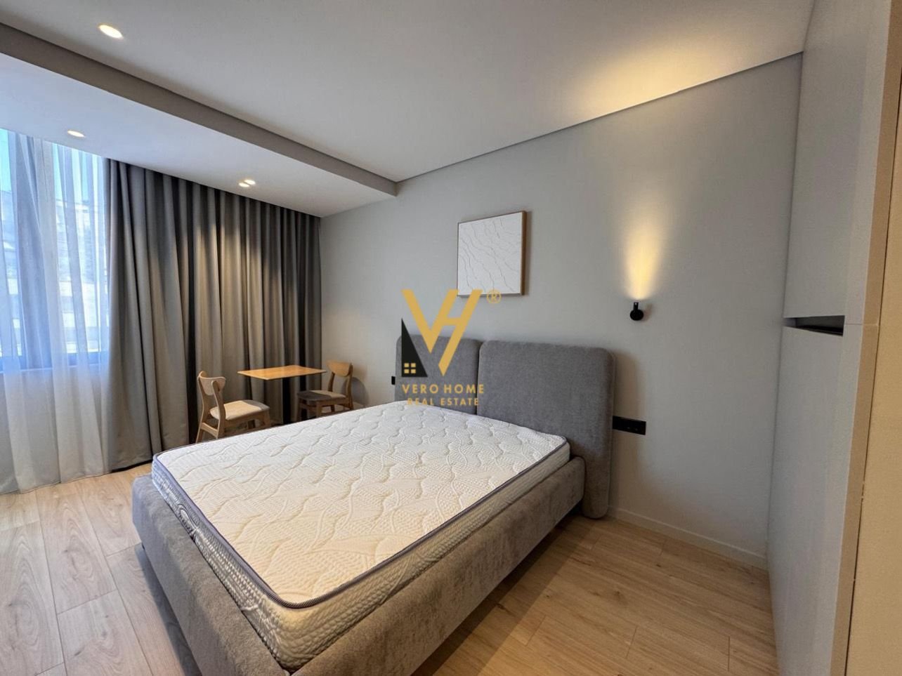 3 GARSONIERE NE QENDER 190.000 LEKE