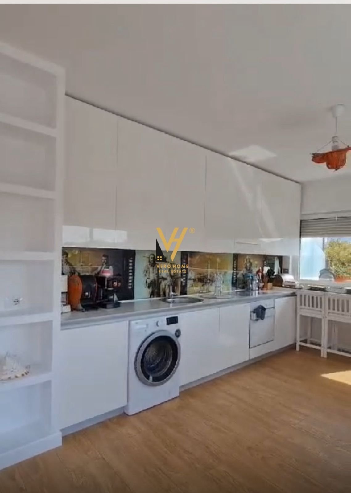 LOFT ME QERA NE MYSLYM SHYR 1.200 EURO