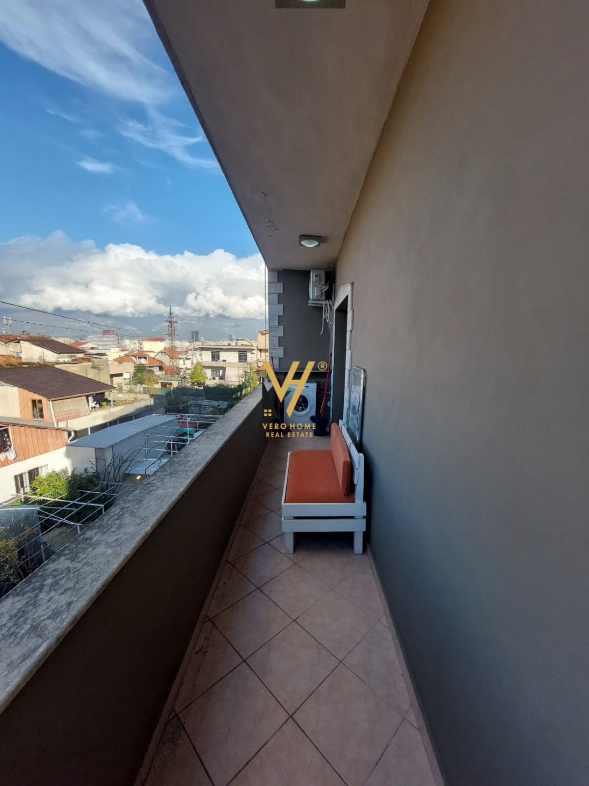 1+1+2 BLK ME QERA NE SELITE 40.000 LEKE