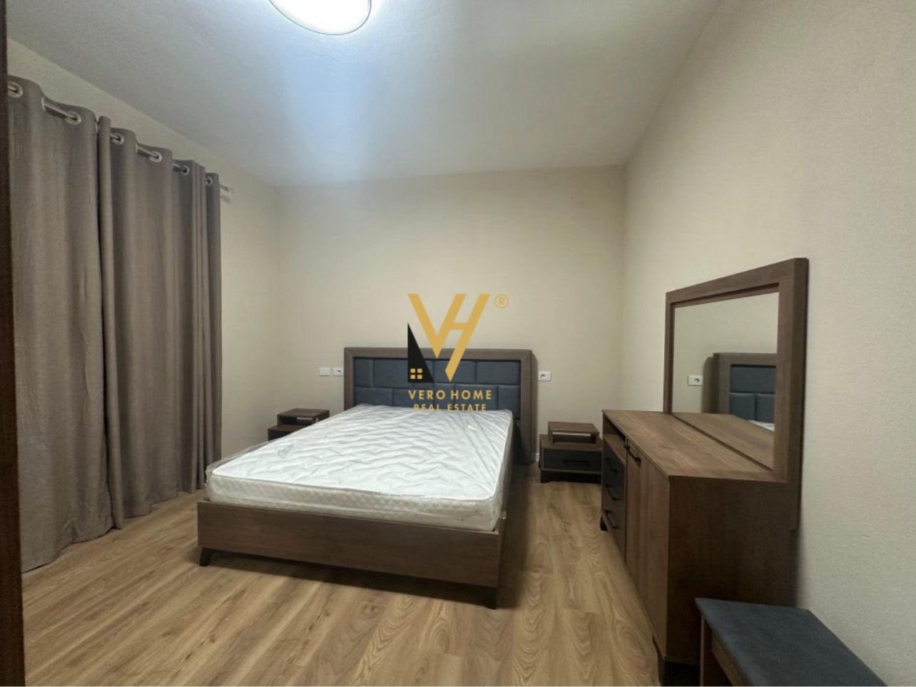 2+1+BLK ME QIRA NE SAUK 500 EURO