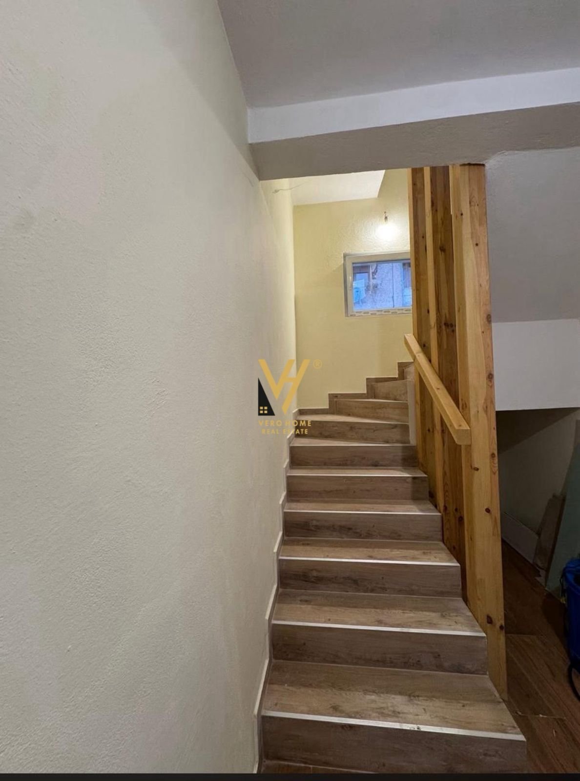 VILE TRE KATESHE ME QERA NE KOMBINAT 110.000 LEKE