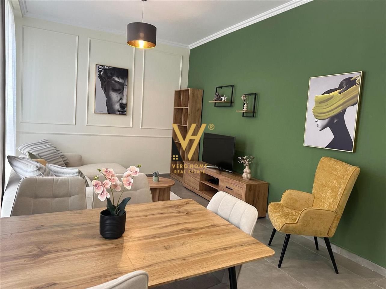 1+1+BLK ME QERA TE BULEVARDI I RI 65.000 LEKE