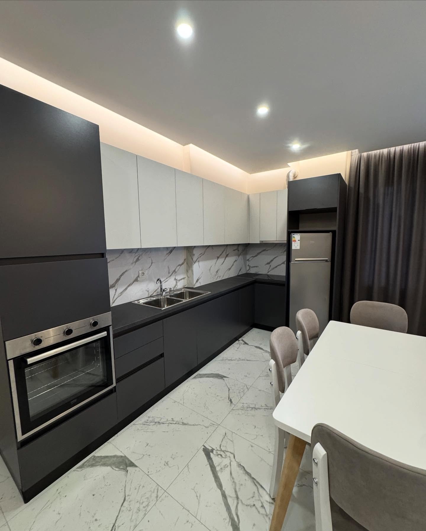 💥Shitet Duplex 2+1+2 tek Bulevardi Palmave,Golem