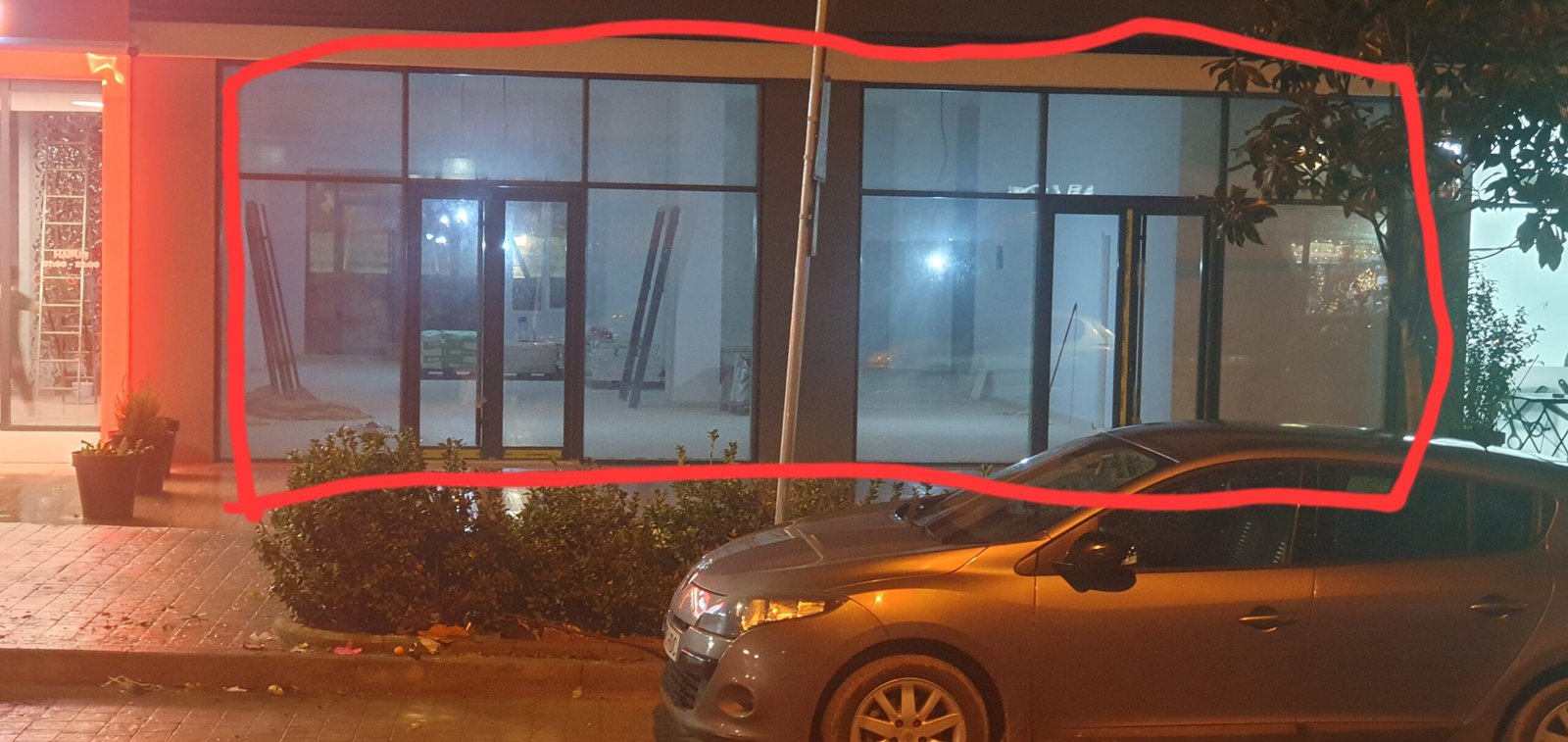 Jepet me qera ambjent sherbimi