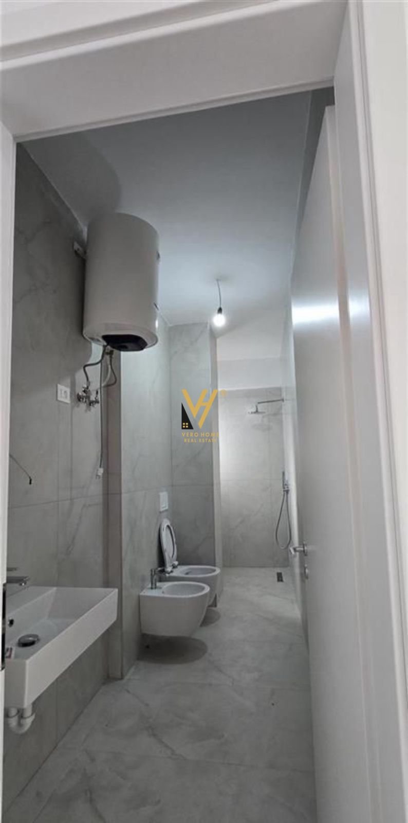 1+1+BLK TE OXA, FRESK 93.000 EURO