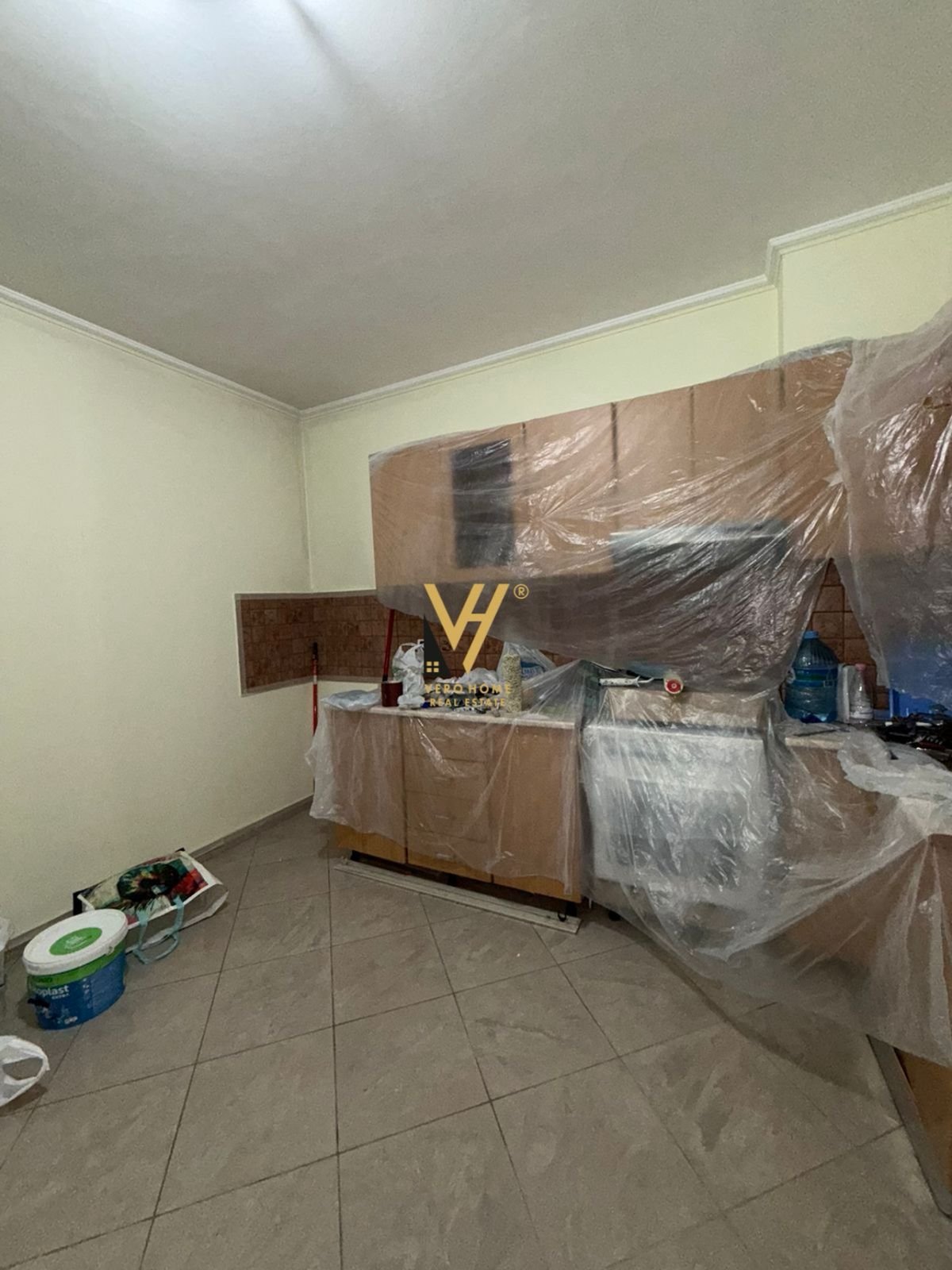 1+1+BLK ME QIRA NE BLLOK 65.000 LEKE