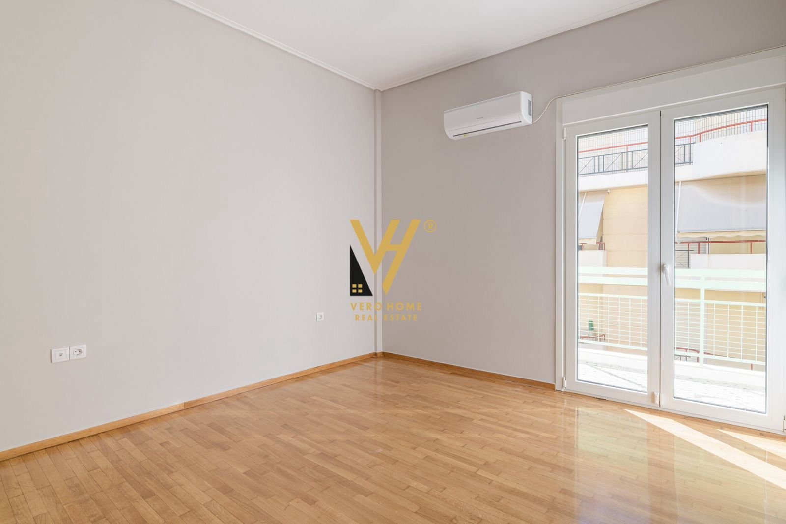 2+1+2+2 BLK TE LIQENI I THATE 230.000 EURO