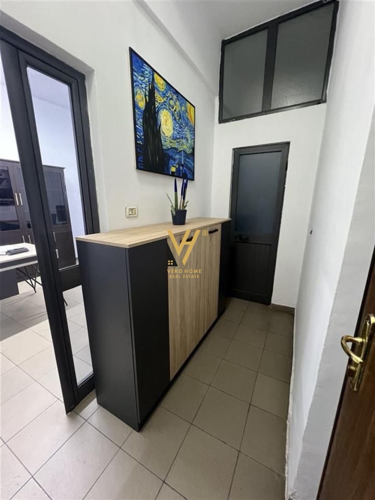 GARSIONERE 24 M2 TE VASIL SHANTO 82.000 EURO