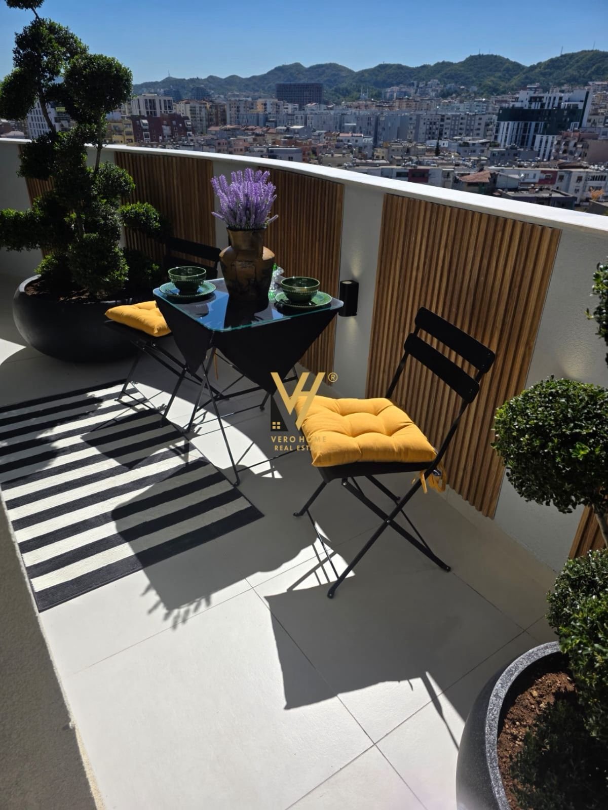 1+1 ME QIRA TE VASIL SHANTO 1.000 EURO