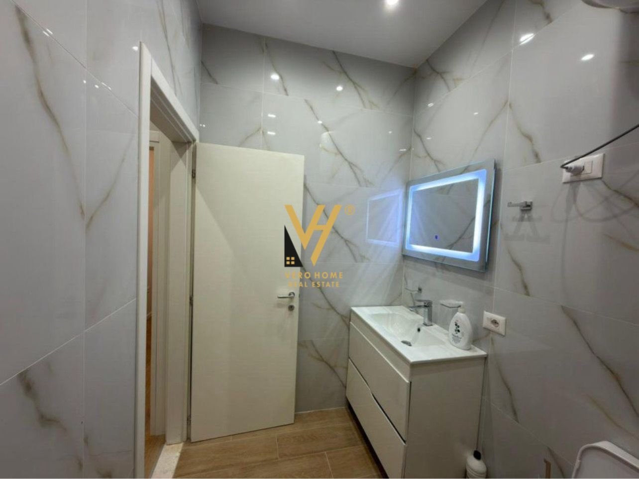 1+1 ME QIRA NE ASTIR 500 EURO