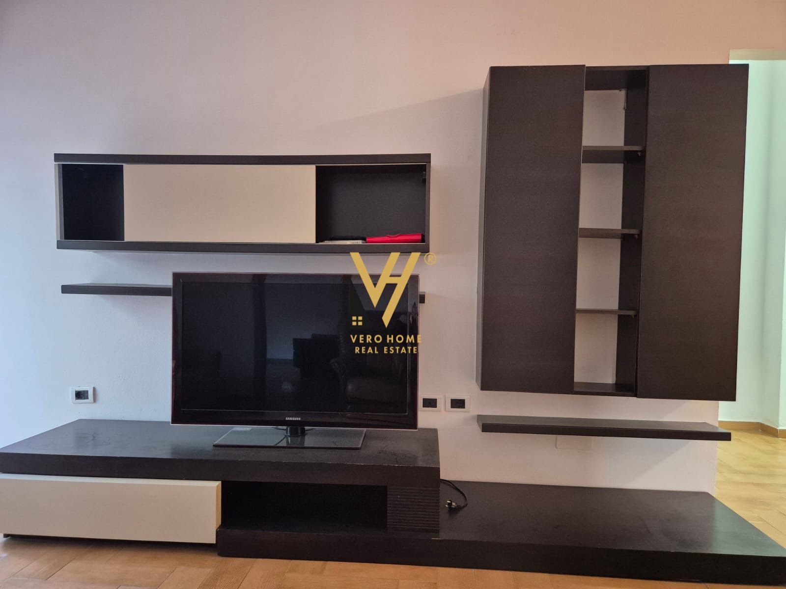 2+1+BLK ME QERA TE RRUGA HIM KOLLI 70.000 LEKE