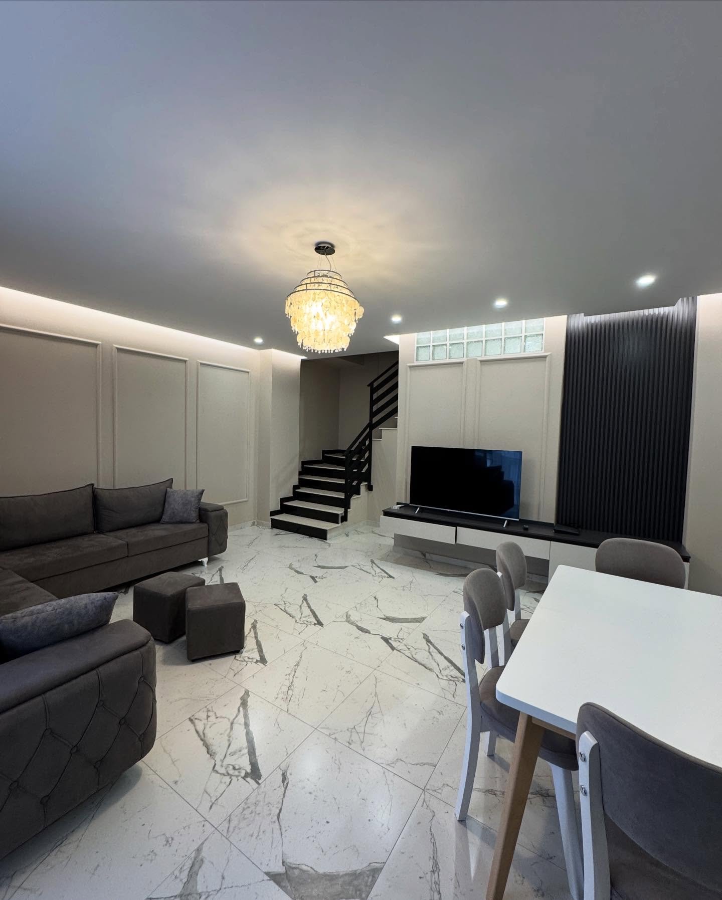 💥Shitet Duplex 2+1+2 tek Bulevardi Palmave,Golem