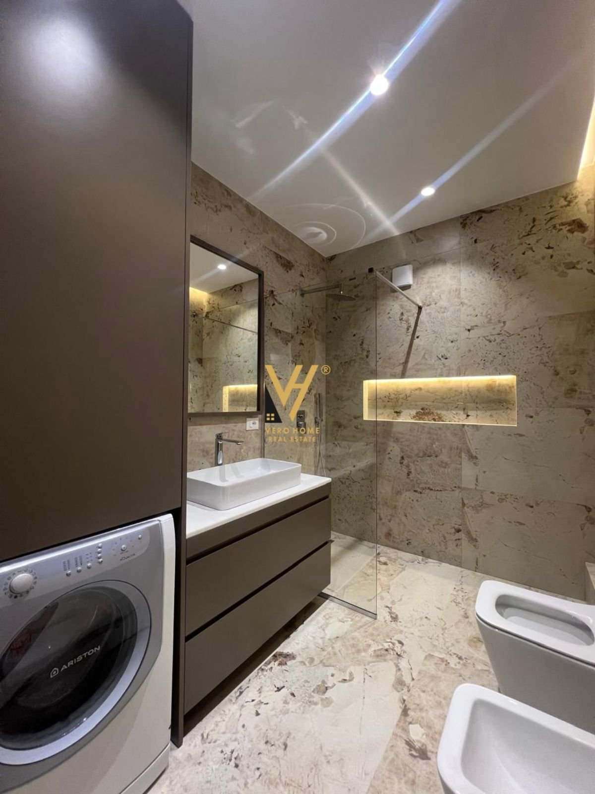 3+1+2+3BLK ME QIRA TE RR. KOSOVAREVE 2.500 EURO