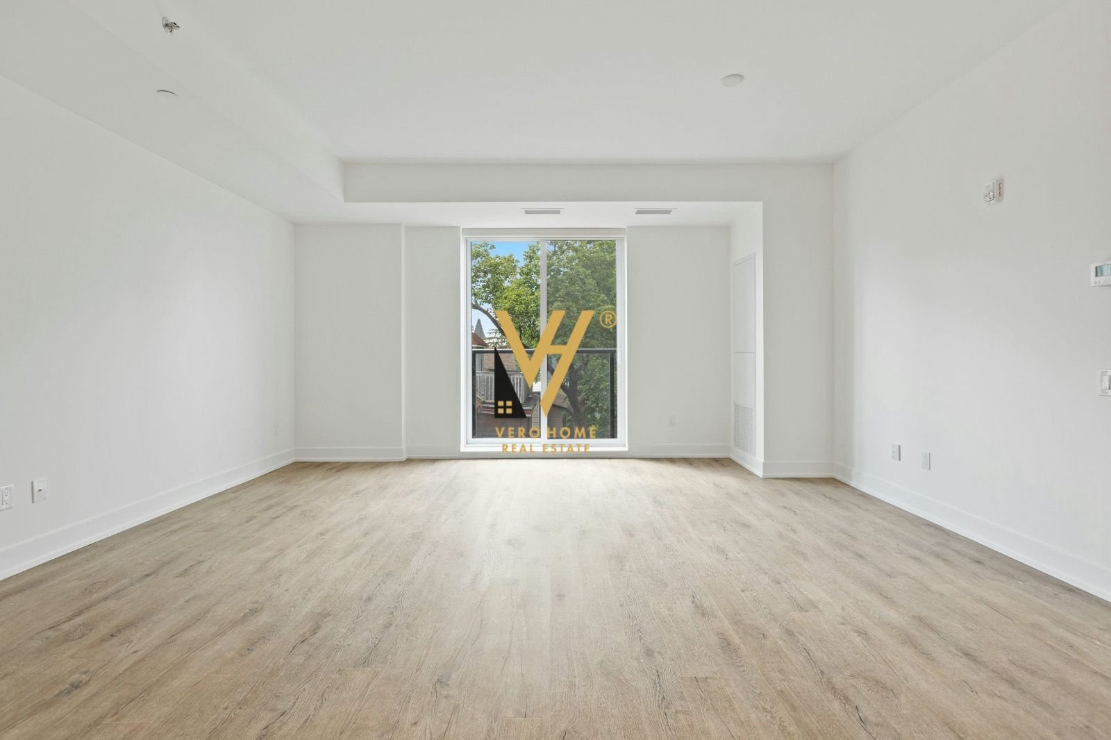 2+1+BLK TE UNAZA E RE 135.000 EURO