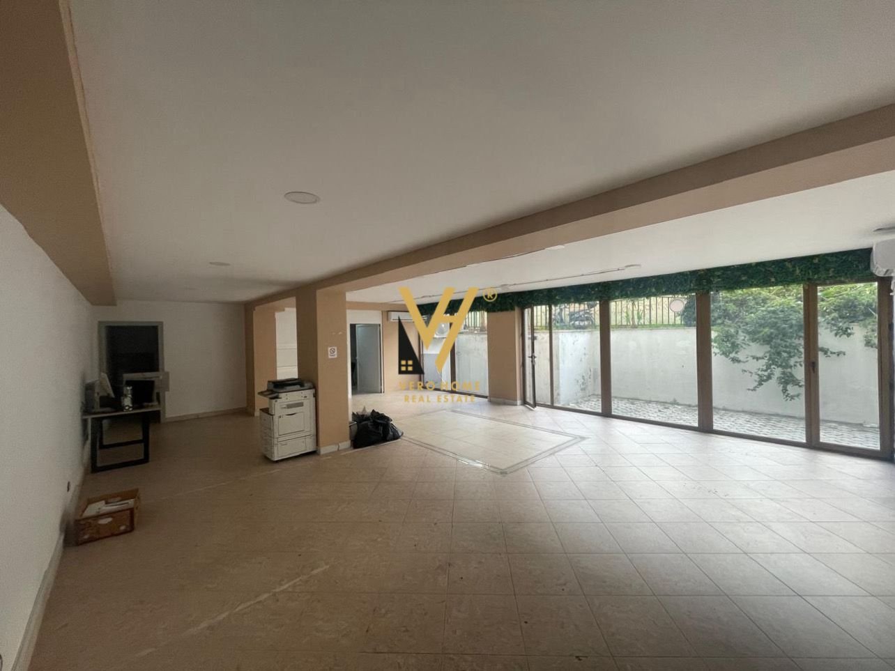 BIZNESI 160 M2 ME QERA TE PAZARI I RI 1.850 EURO