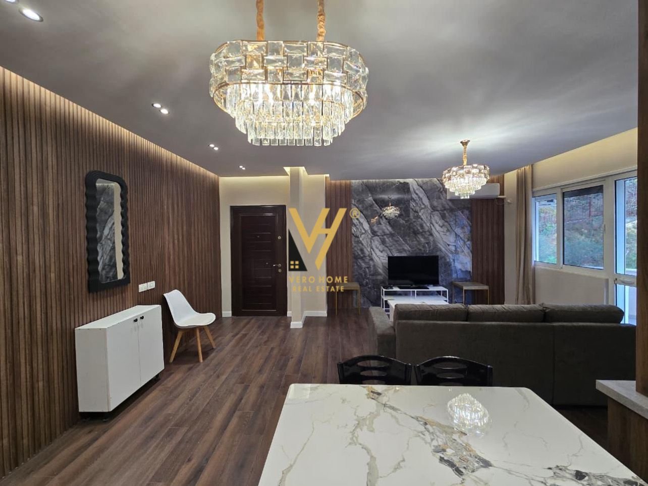 2+1+BLK ME QERA TE KOPSHTI BOTANIK 55.000 LEKE