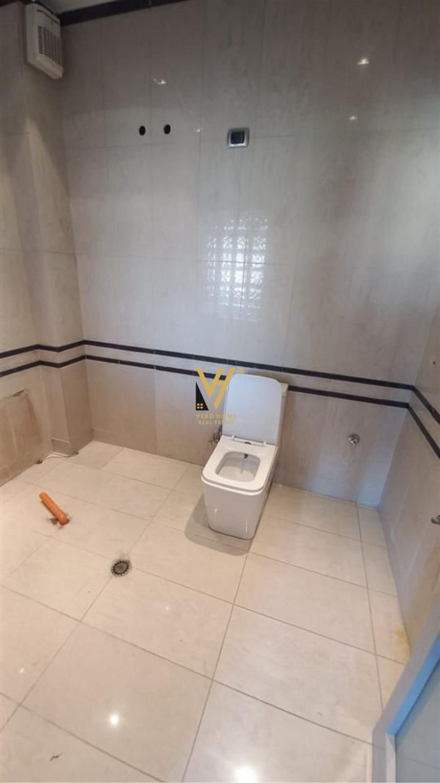 3+1+2+BLK TE LIQENI ARTIFICIAL 345.000 EURO