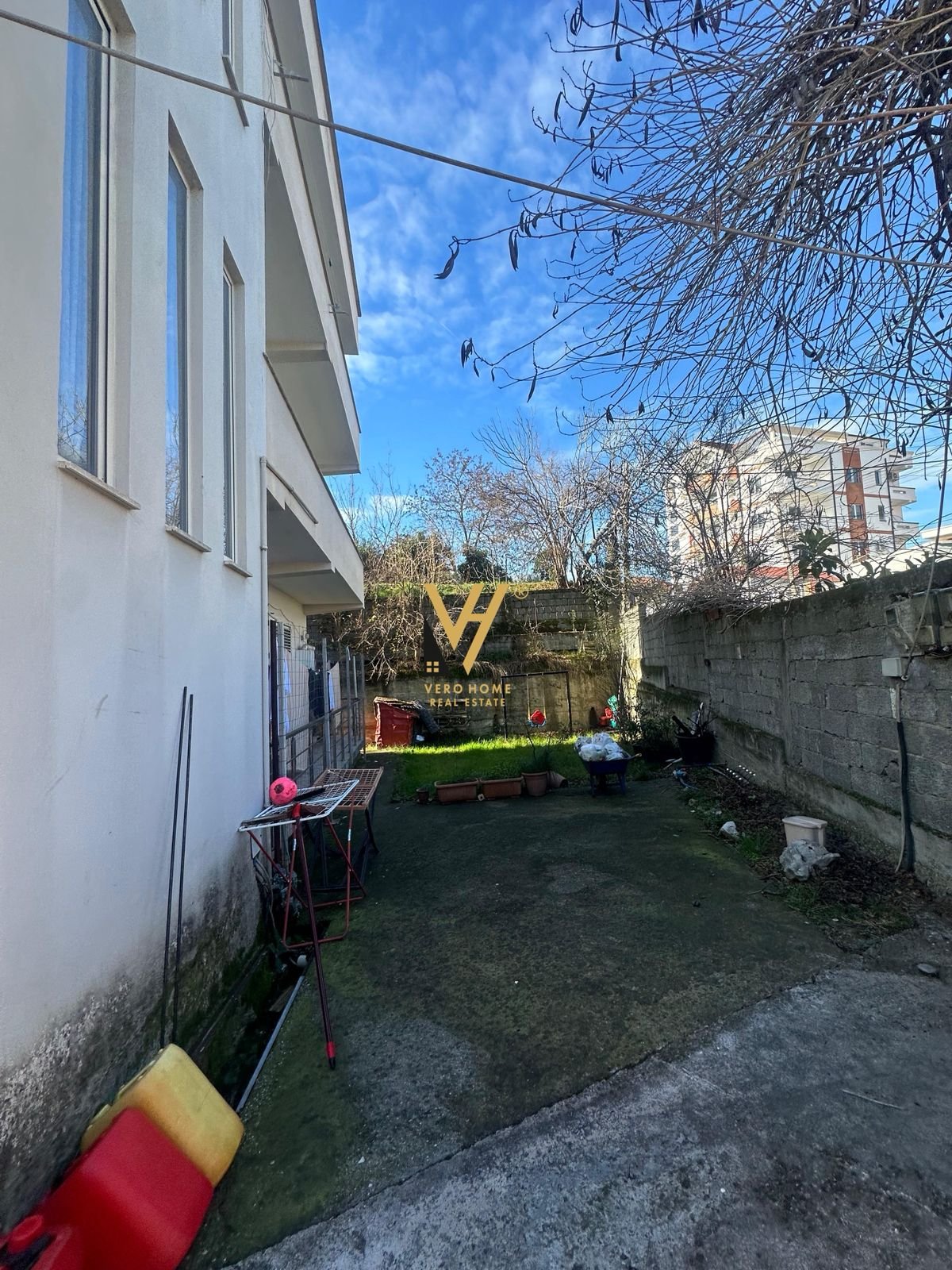 GODINE TE RRUGA ELBASANIT ME QIRA 5.000 EURO