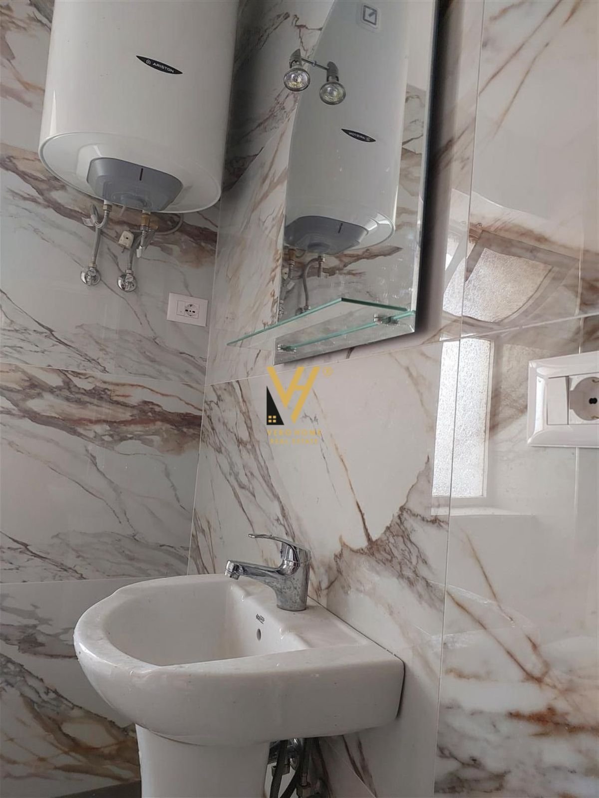 1+1+BLK ME QIRA TE RR.BARDHYL 53.000 LEKE