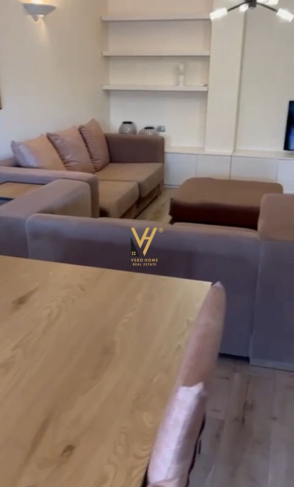 2+1+BLK ME QIRA TE SHALLVARET 100.000 LEKE