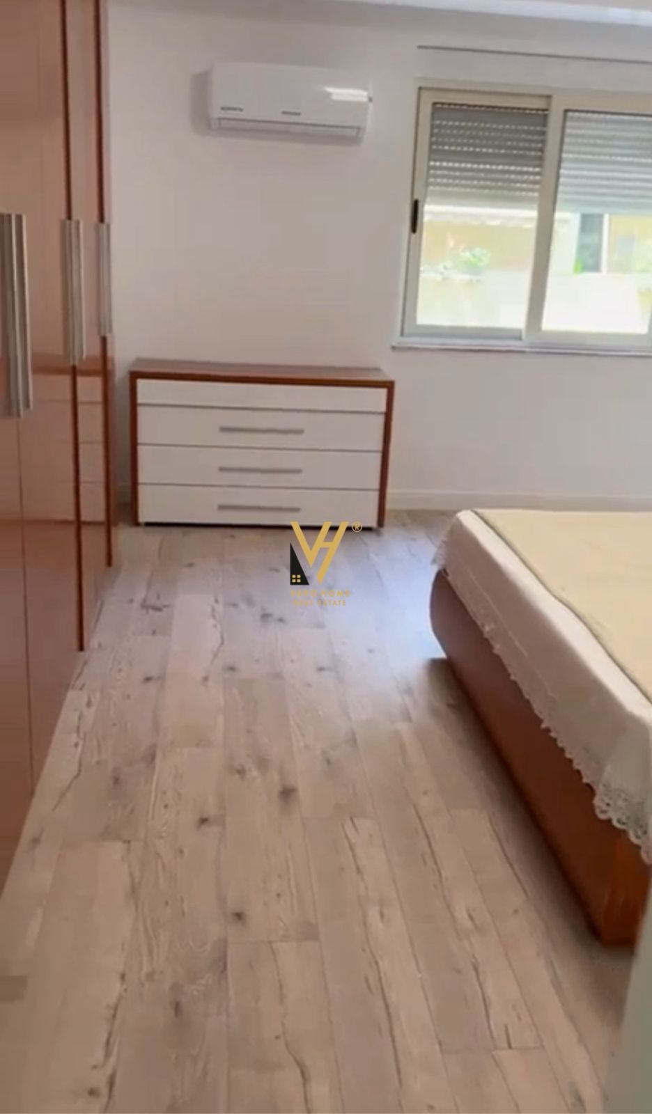 2+1+BLK ME QIRA TE SHALLVARET 100.000 LEKE