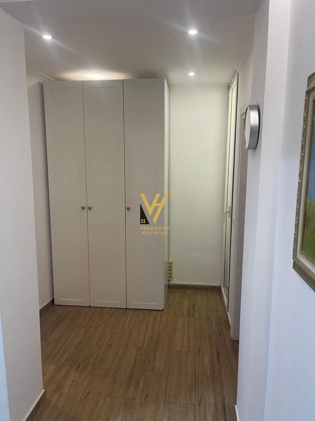 1+1 ME QIRA TE RRUGA BARDHOK BIBA 60.000 LEKE