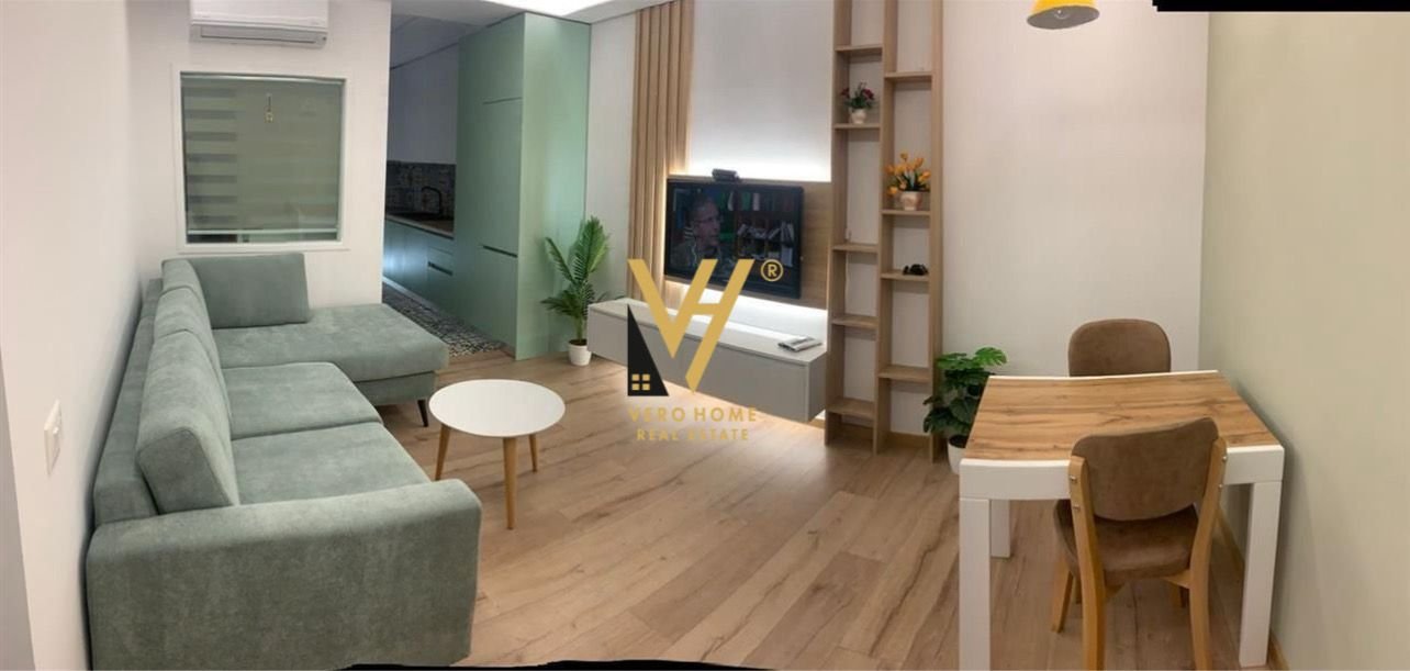 1+1+BLK ME QERA TE KOMUNA E PARISIT 600 EURO