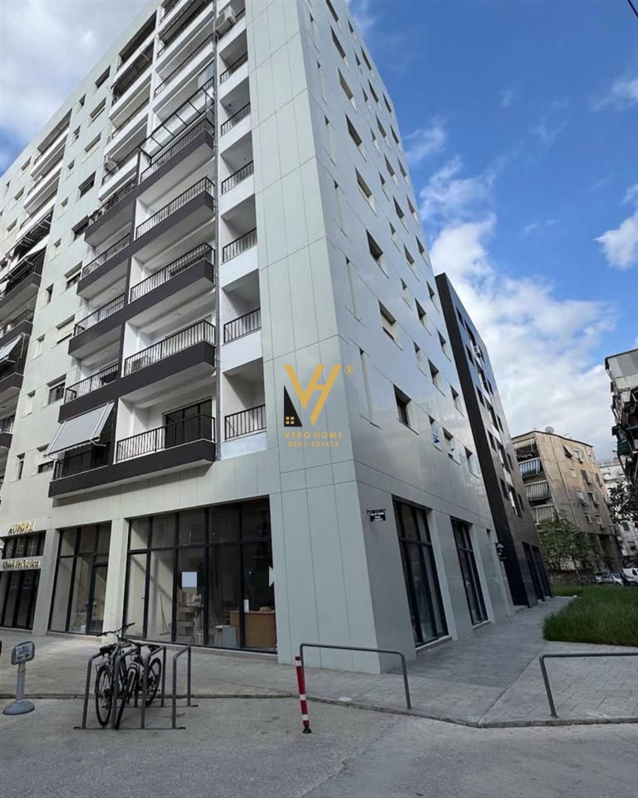 AMBIENT 130 M2 BLLOKU AMBASADAVE 2.500 EURO