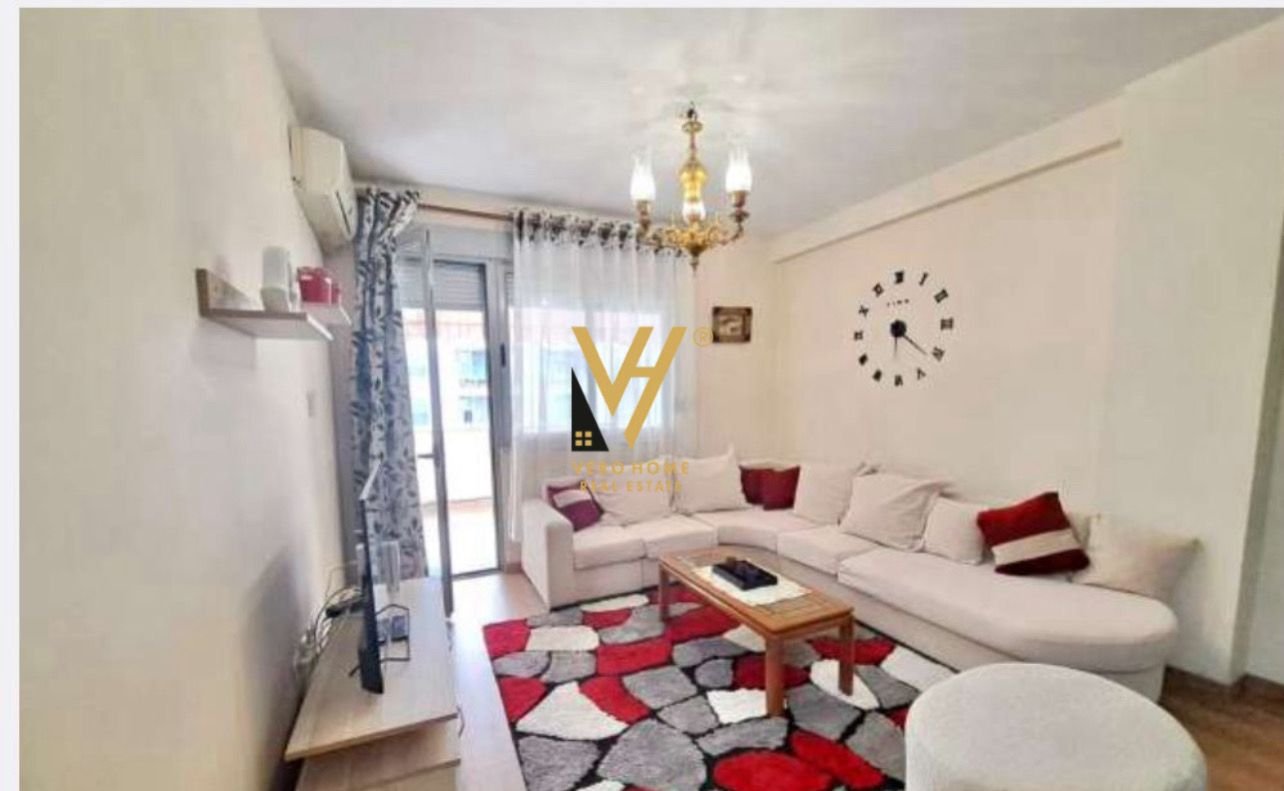 2+1+2 ME QERA TE RRUGA E KAVAJES 700 EURO