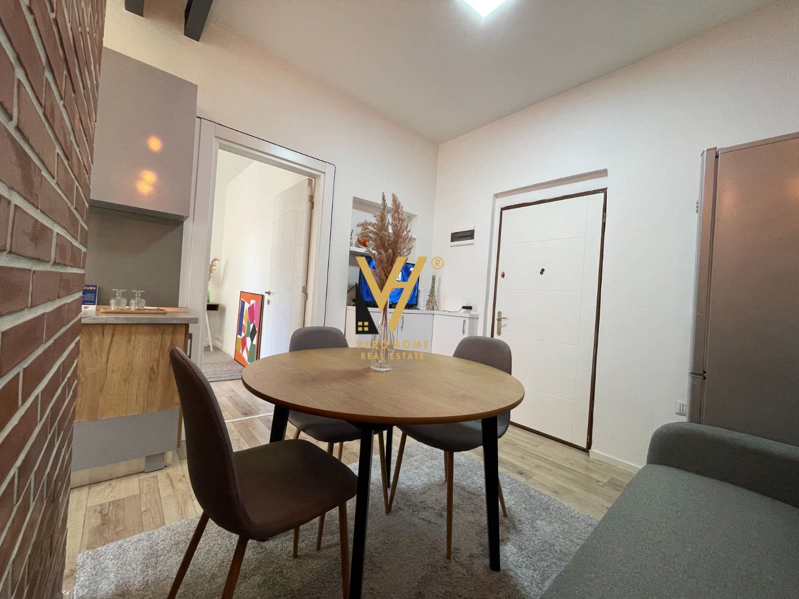 1+1 ME QIRA NE MYSLYM SHYR 60.000 LEKE