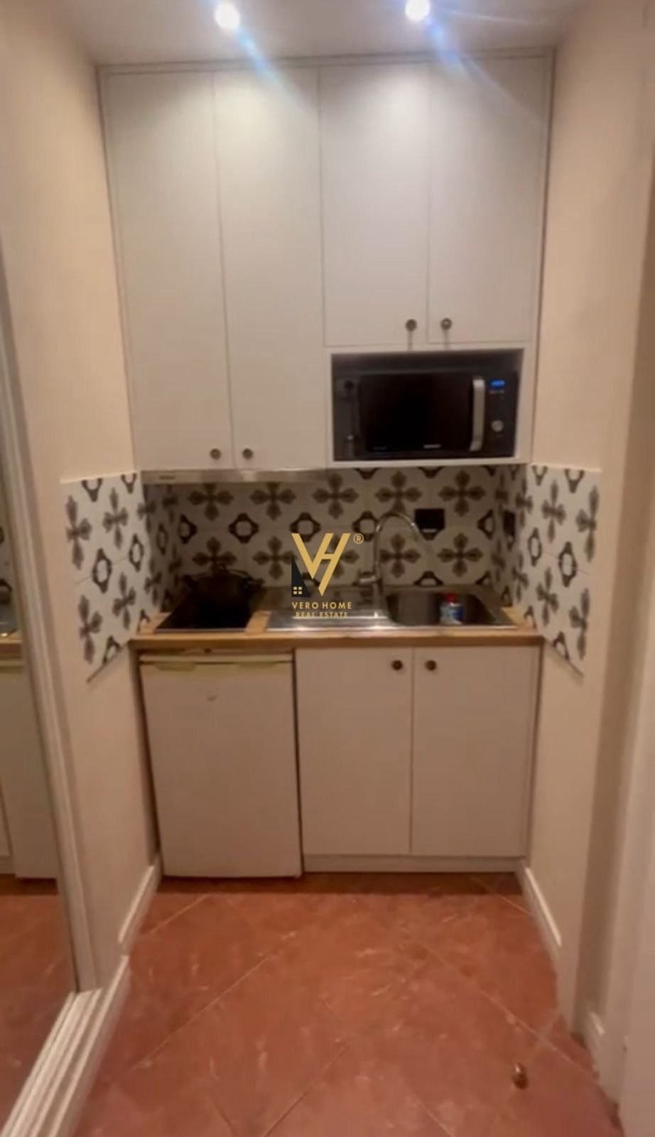 GARSONIERE+APARTAMENT TE 9 KATESHET 360.000 EURO