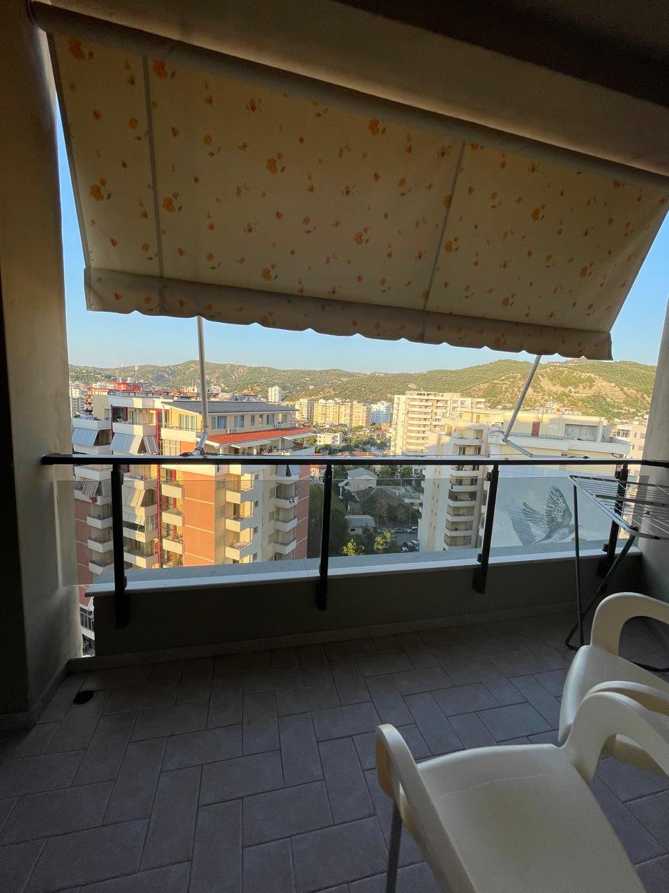 Jepet me qera apartament 1+1 në Lungomare vlorë