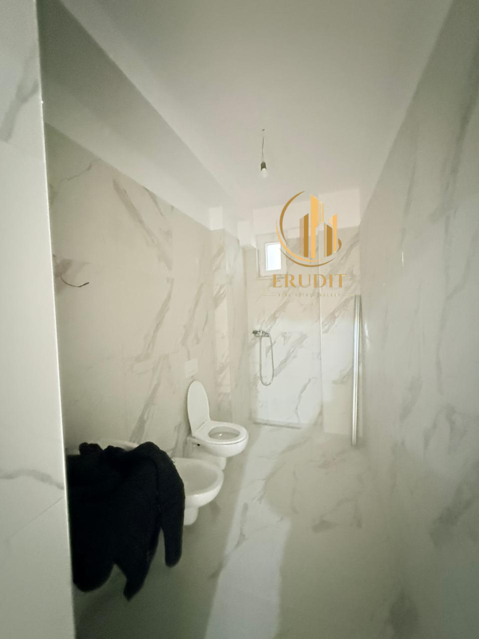 ✨ Jepet me Qira Apartament Modern 2+1 Vlore