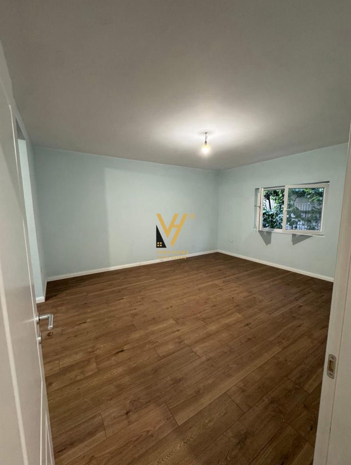 VILE TRE KATESHE ME QERA NE KOMBINAT 110.000 LEKE