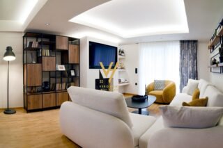 b65470e9-88be-418d-8939-79c48c8c9c47