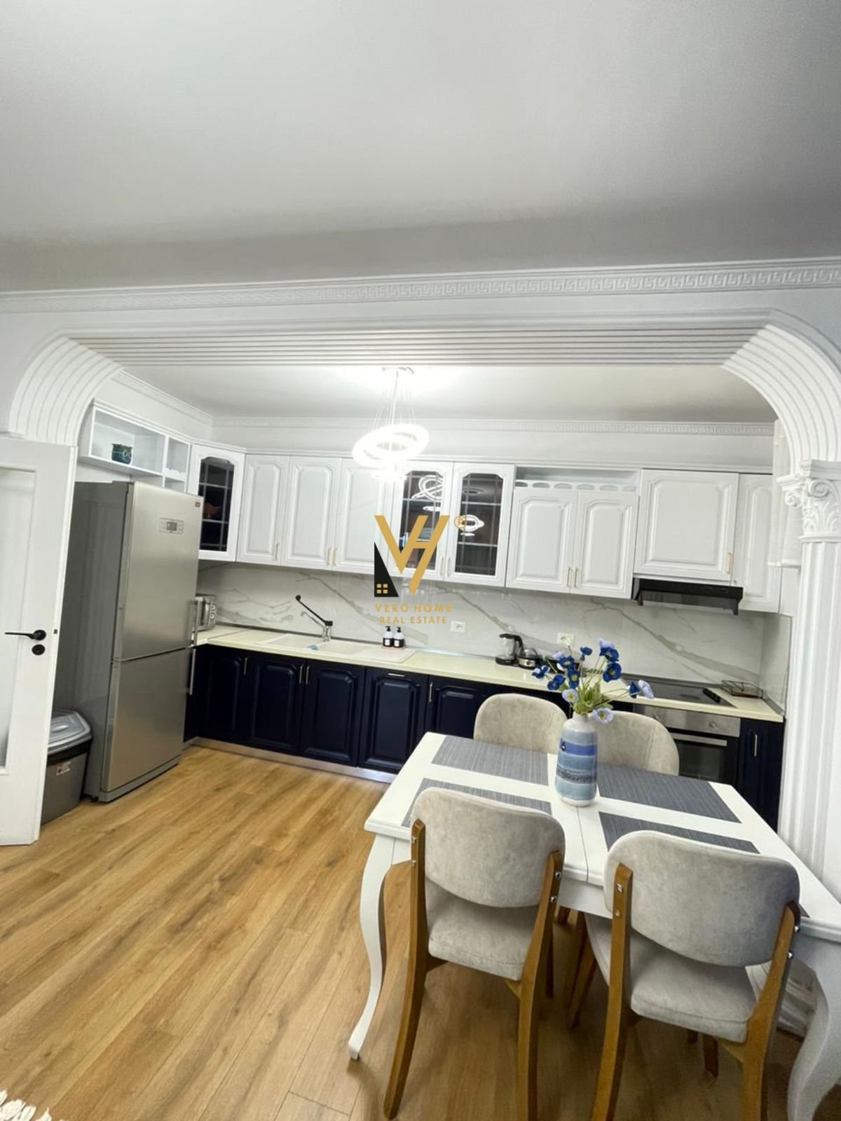 1+1+BLK ME QERA TE SELVIA 50.000 LEKE