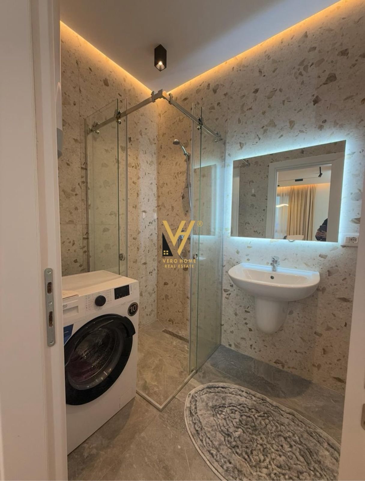 1+1 ME QIRA TE BULEVARDI I RI 620 EURO