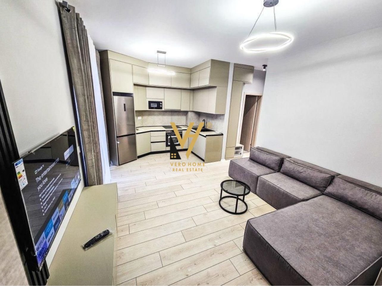 1+1+BLK ME QERA TE UNAZA E RE 59.000 LEKE