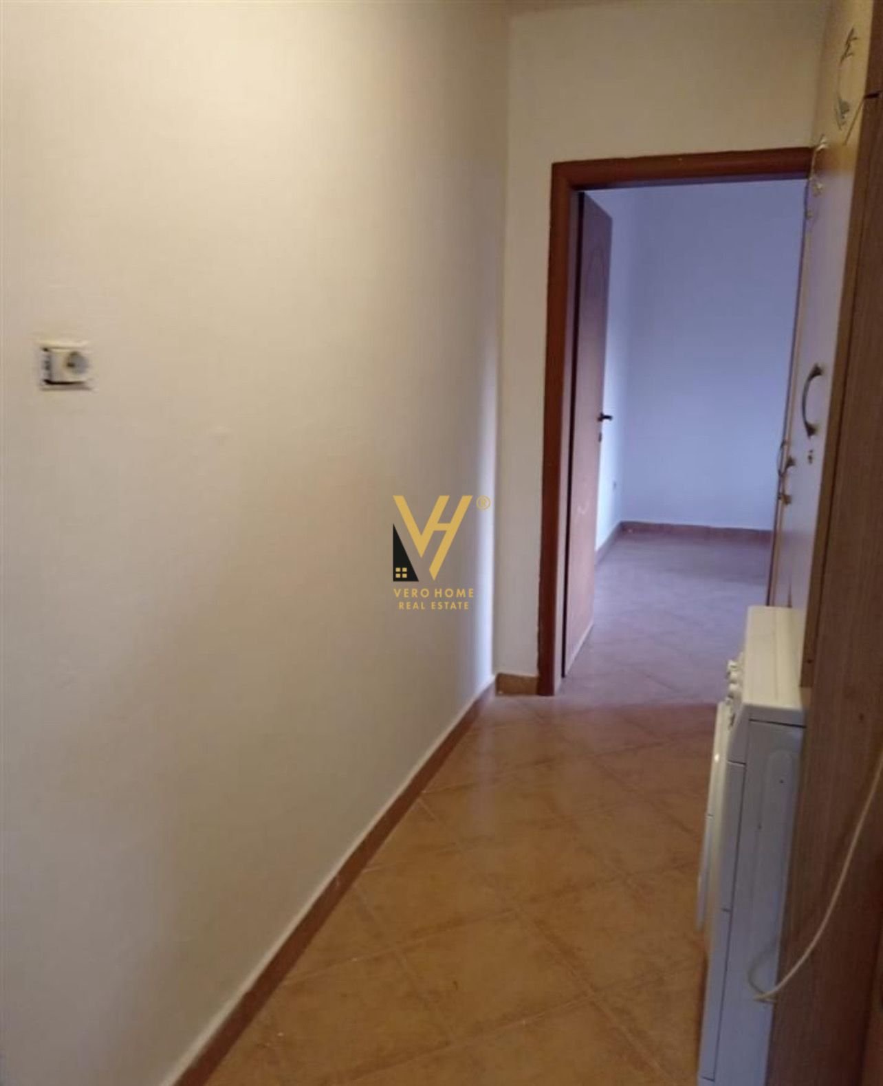 1+1+ANEKS TE RRUGA ELBASANIT 125.000 EURO