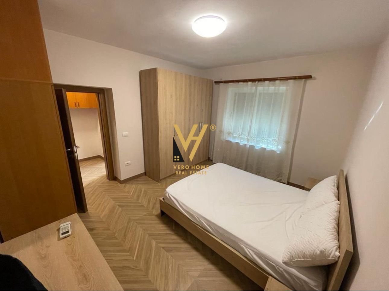 JEPET APARTAMENT 2+1 ME QERA TE MOZAIKU 75.000 LEK
