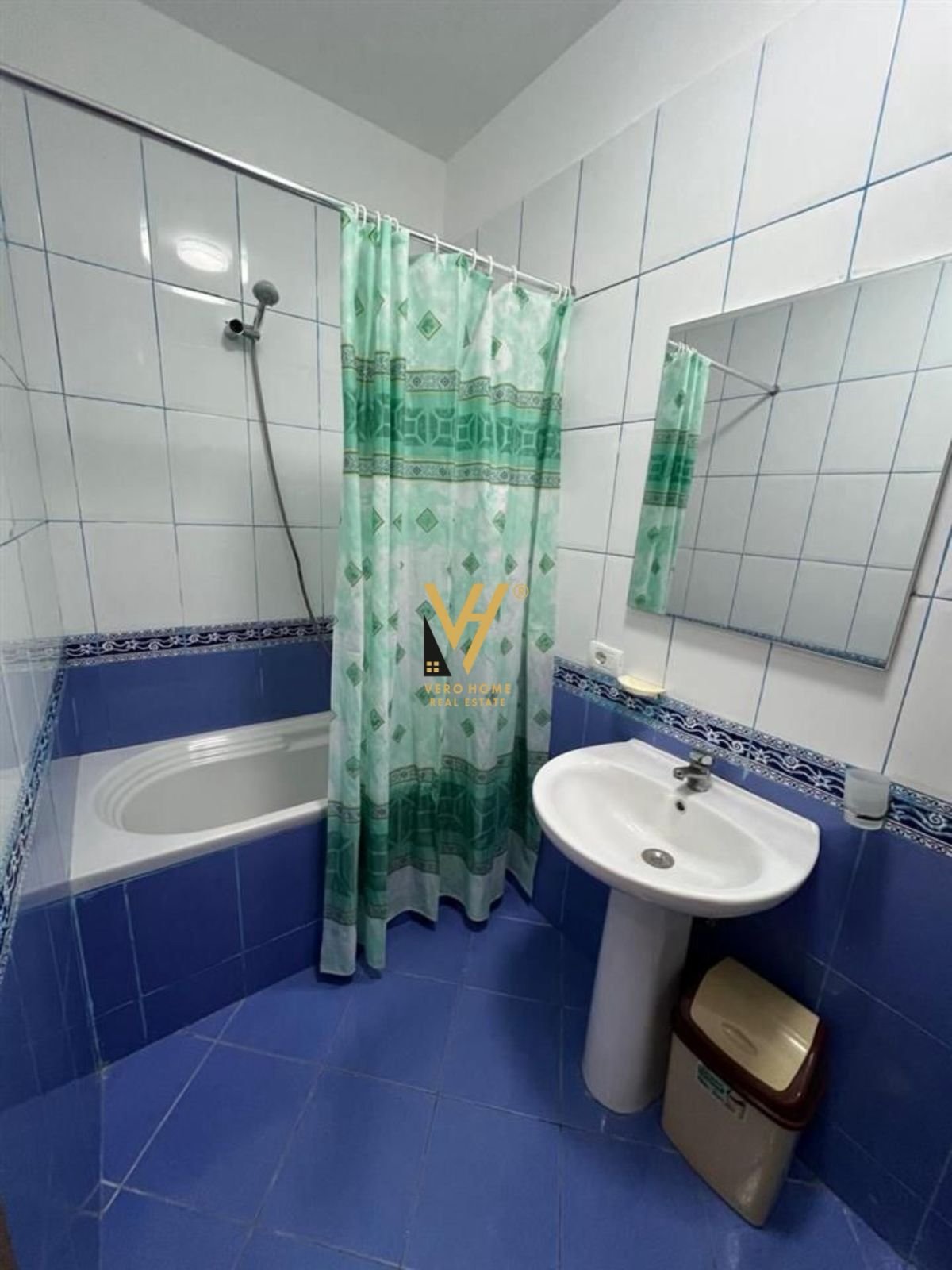 1+1+BLK ME QERA TE BLLOKU 65.000 LEKE