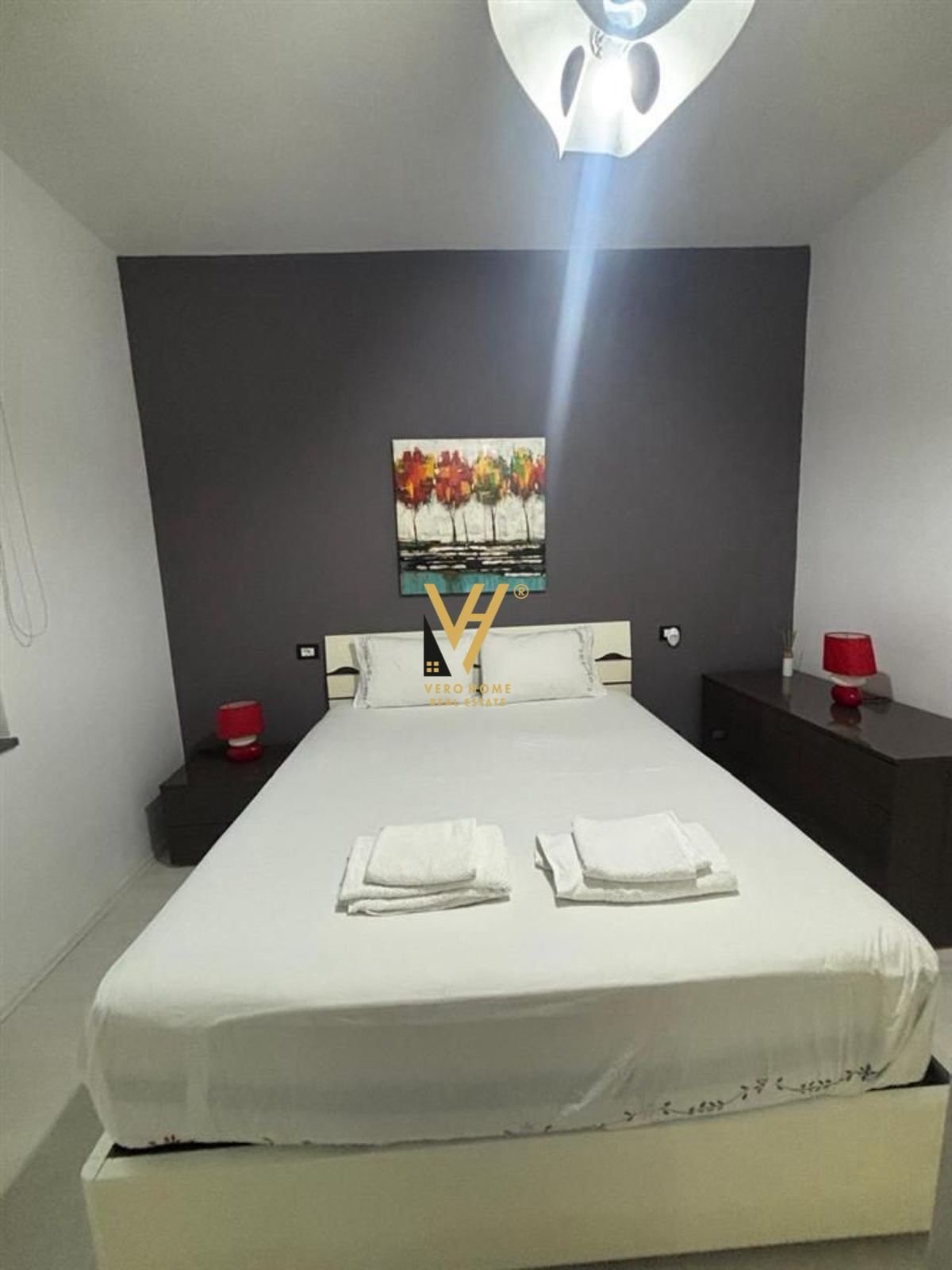 1+1+BLK ME QERA TEK KOPSHTI BOTANIK 600 EURO