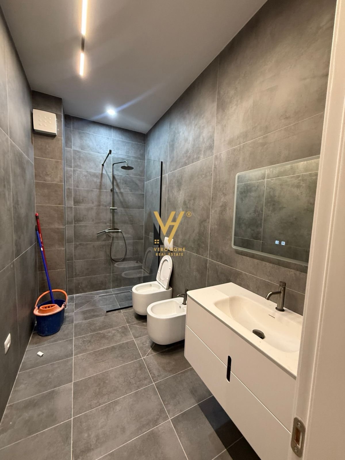 2+1+BLK TE LIQENI I THATE 265.000 EURO