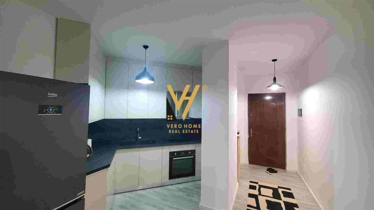 1+1+BLK TE RRUGA RIZA CEROVA 206.000 EURO