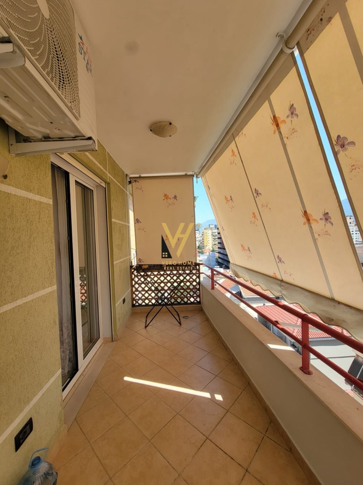 2+1+2+BLK ME QIRA TE KOMUNA E PARISIT 900 EURO