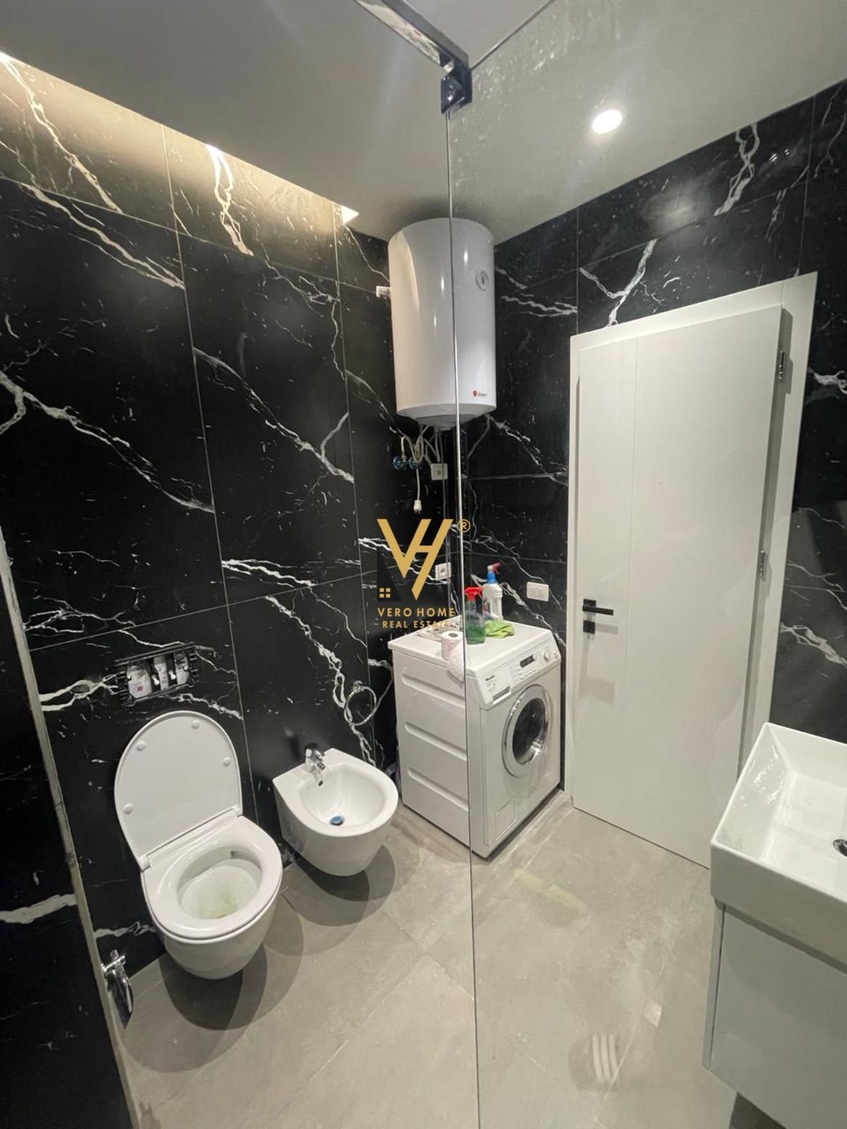 JEPET APARTAMENT 2+1 TEK UNIVERS CITY 60.000 LEKE