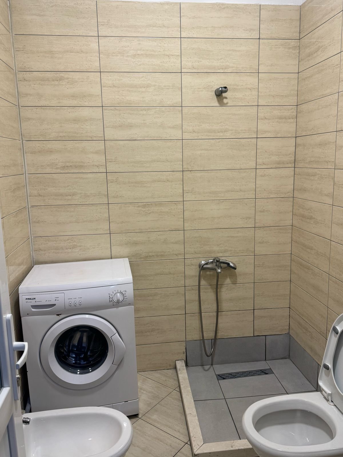 Jap apartament me qera 1+1 1+1 te qytet studenti